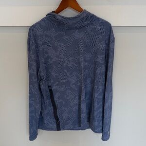 Greyson Camouflage Hoodie - Blue with Camo Hood sz L